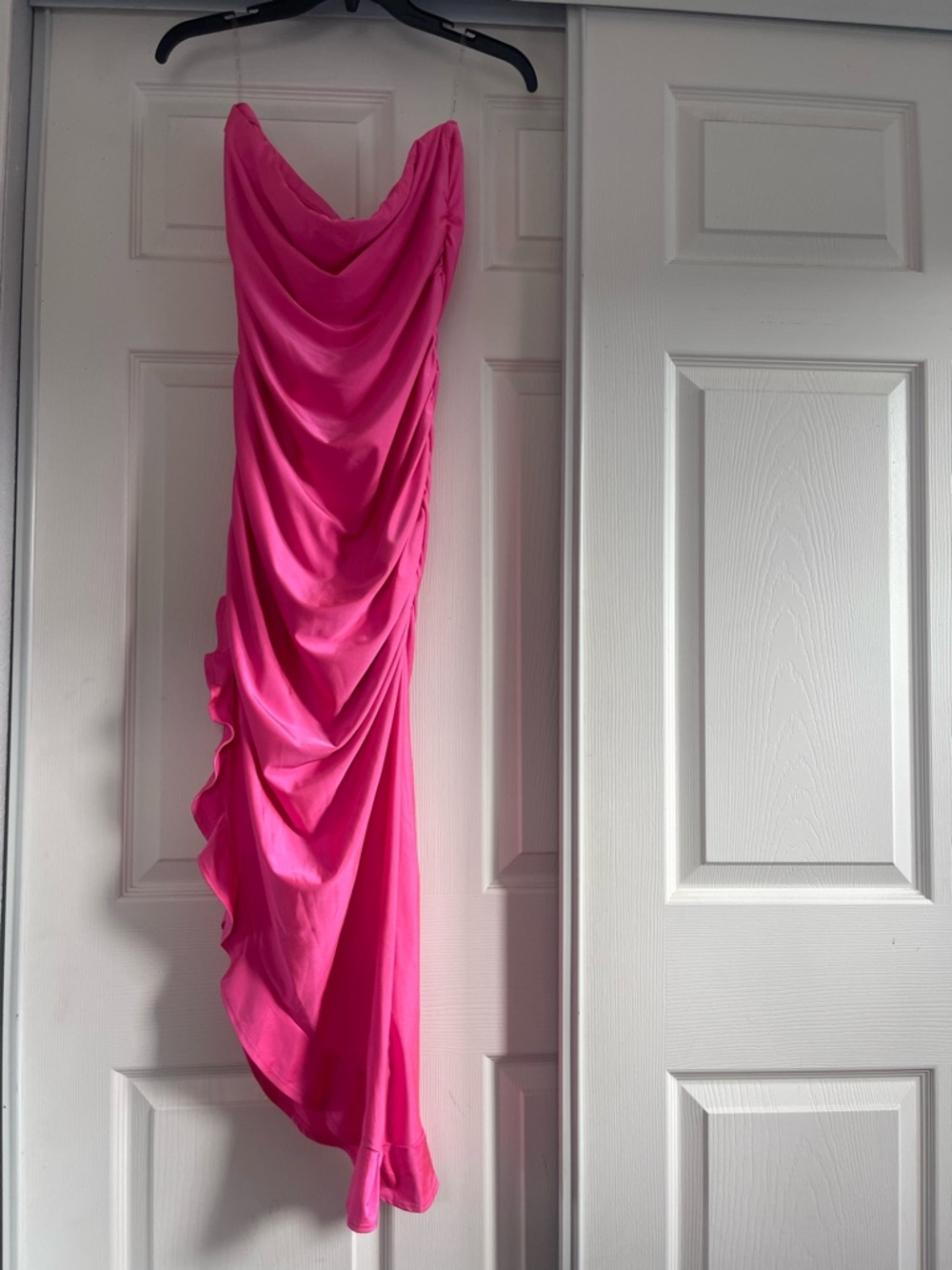 Elegant Draped Pink Women’s Dress strapless